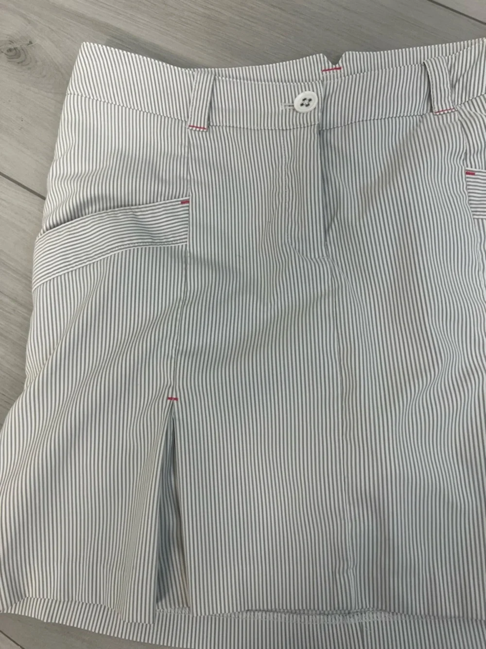 Nike‎ Golf Tour Performance Skort Sz 8 Grey Pinstripe Dri-FIT Pleated